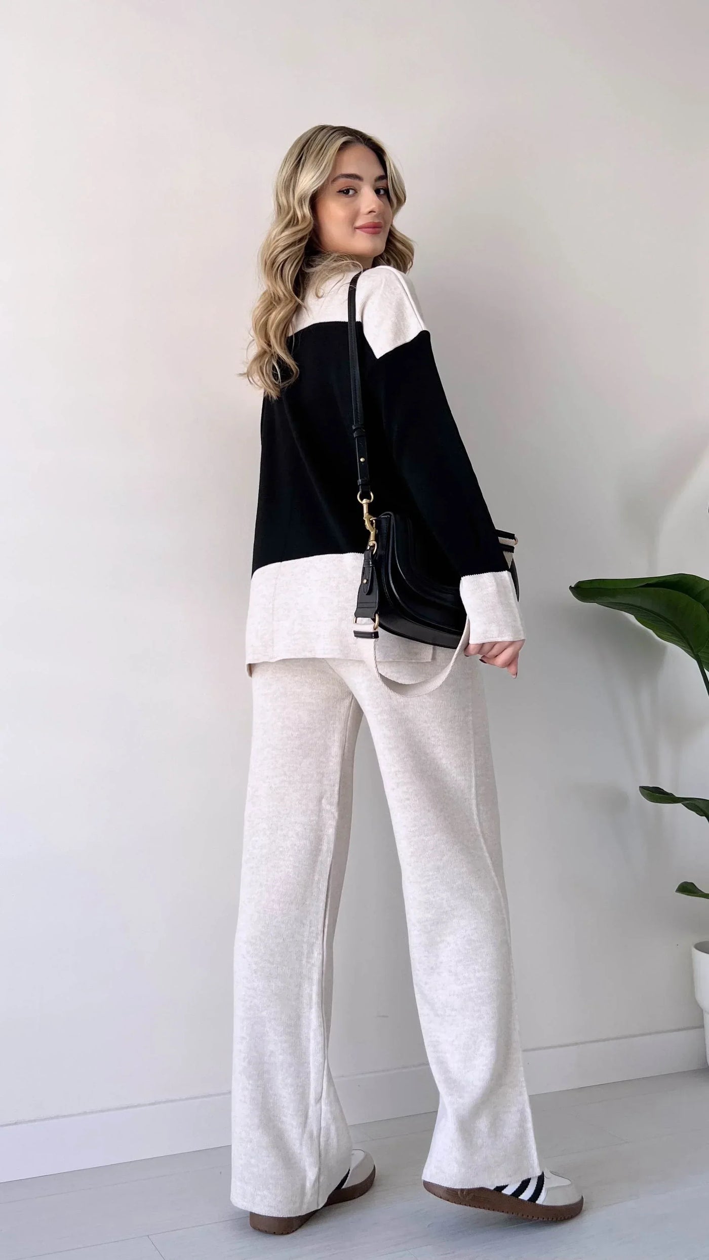 Gaia™ Effortlessly Comfy Knit Set