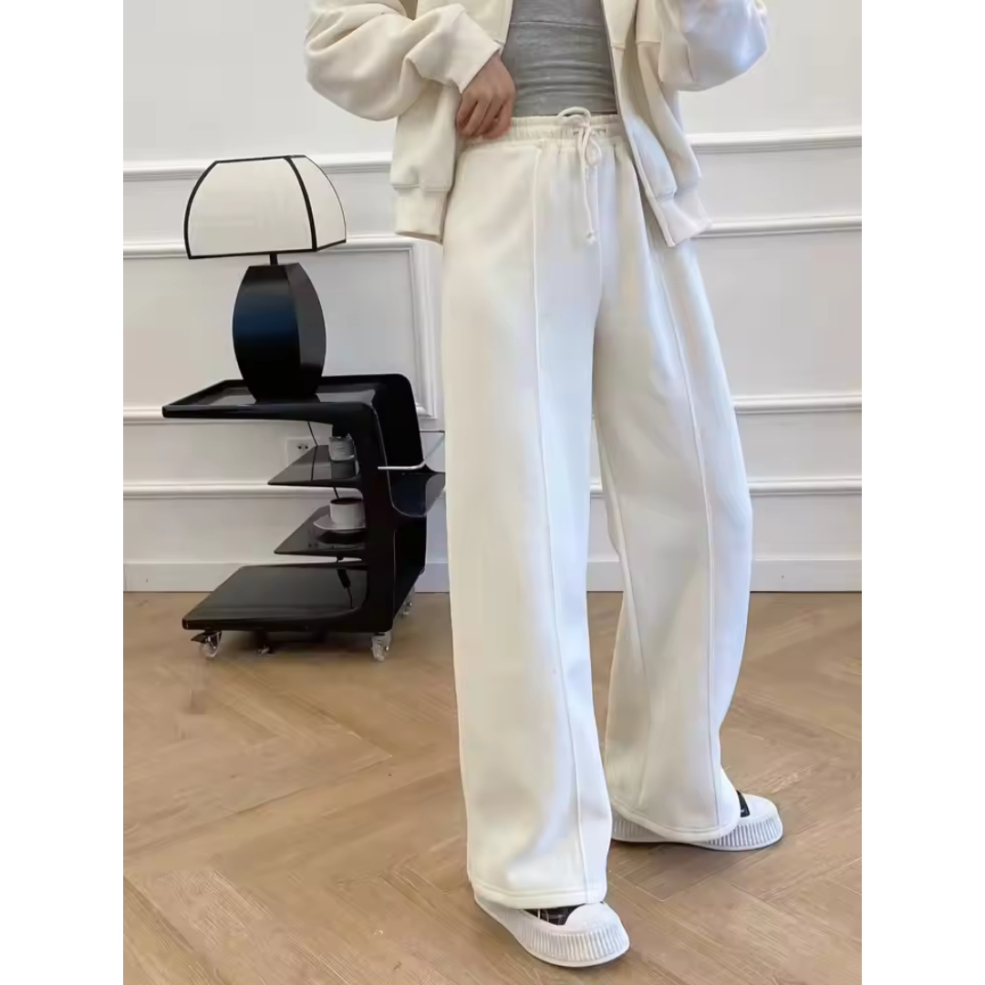 Lucy™ Retro Velvet Bomber Set